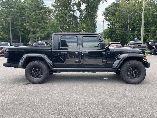 Used 2024 Jeep Gladiator Sport AWD/4WD image 3