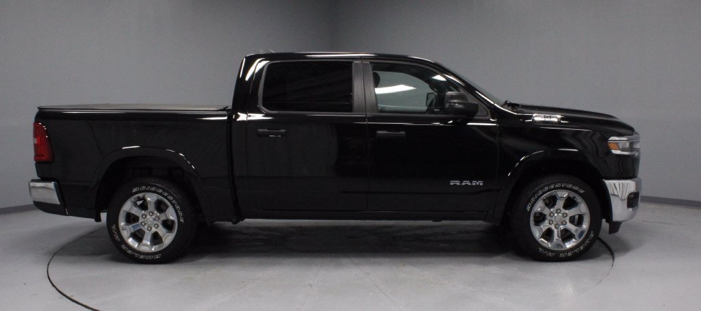 Used 2025 RAM 1500 Big Horn AWD/4WD image 10