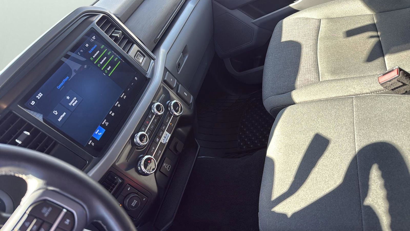 Certified 2025 Ford F150 XLT w/ Equipment Group 301A Standard image 22