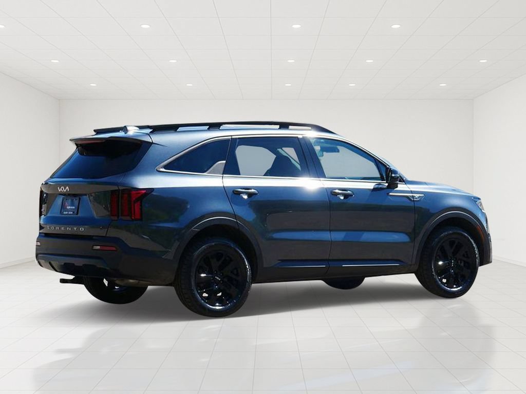 Used 2022 Kia Sorento S AWD/4WD image 3