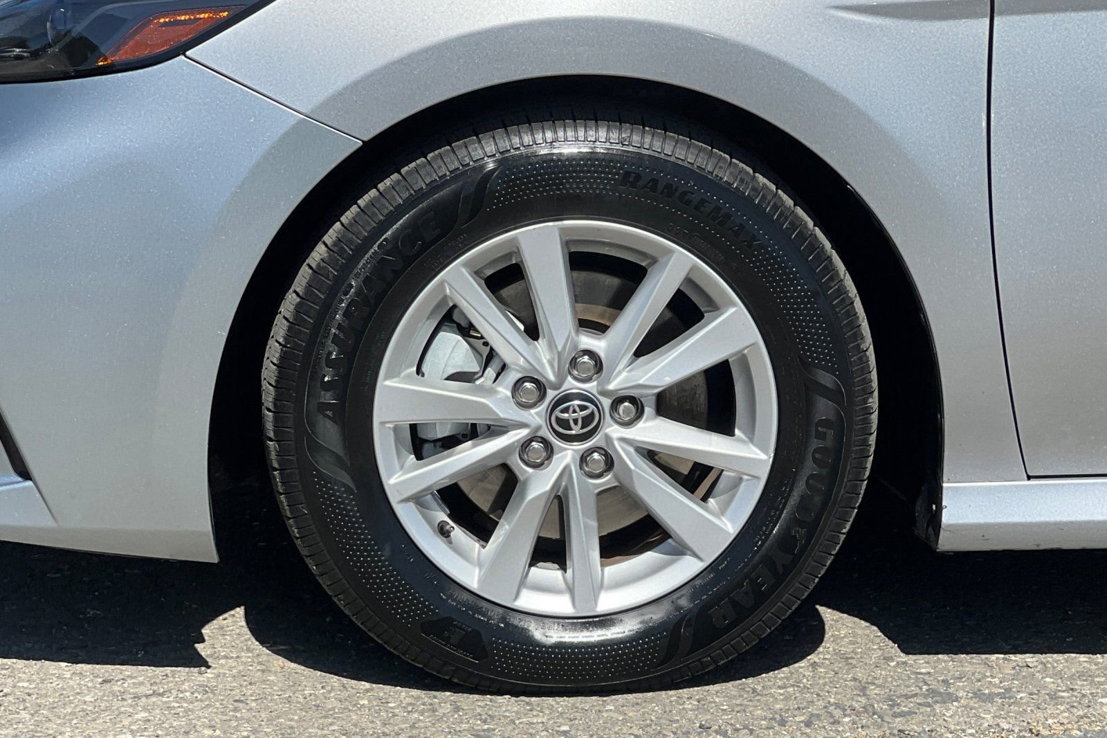 Used 2025 Toyota Camry LE FWD image 11