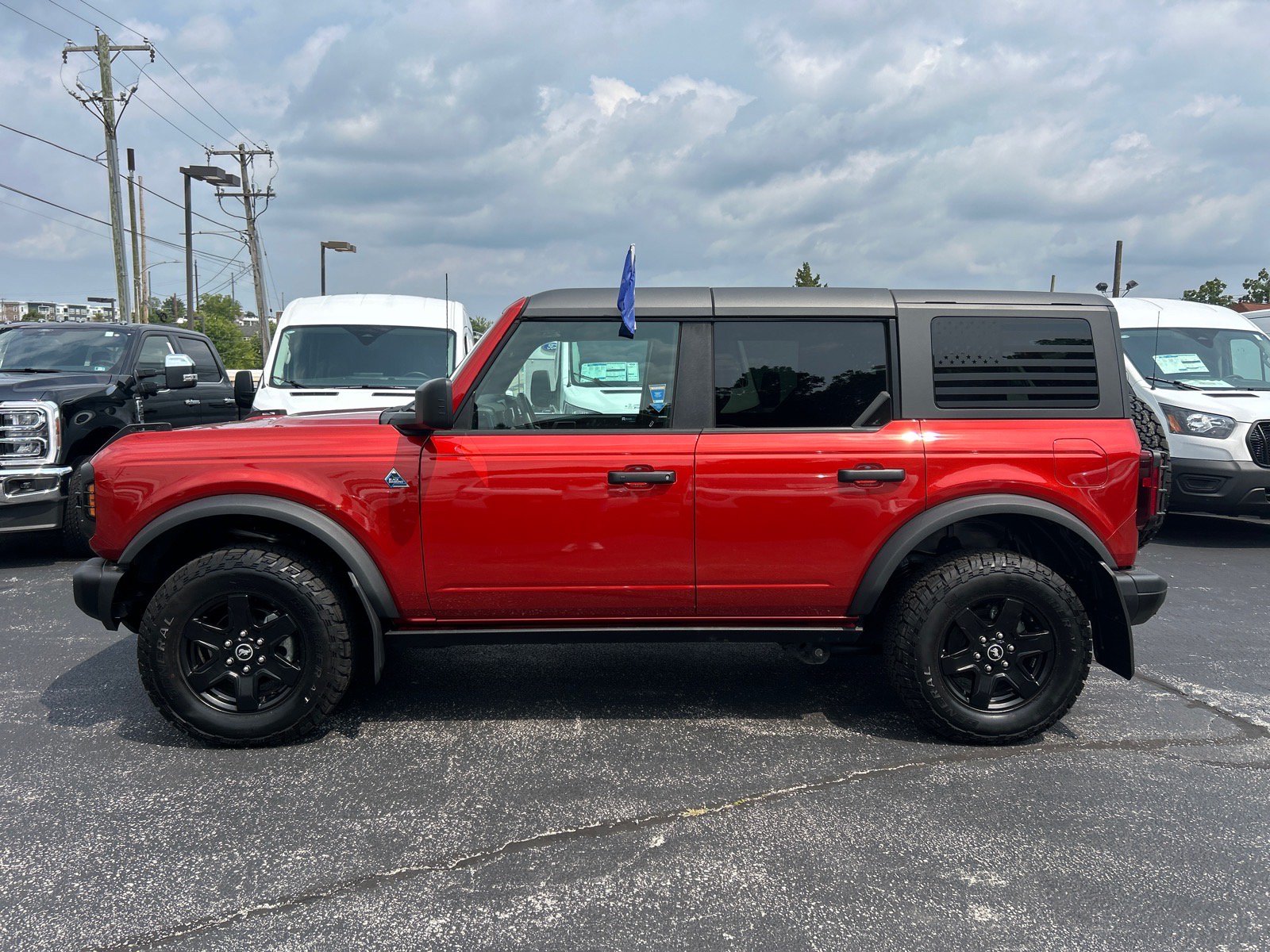 Certified 2024 Ford Bronco Black Diamond AWD/4WD image 4