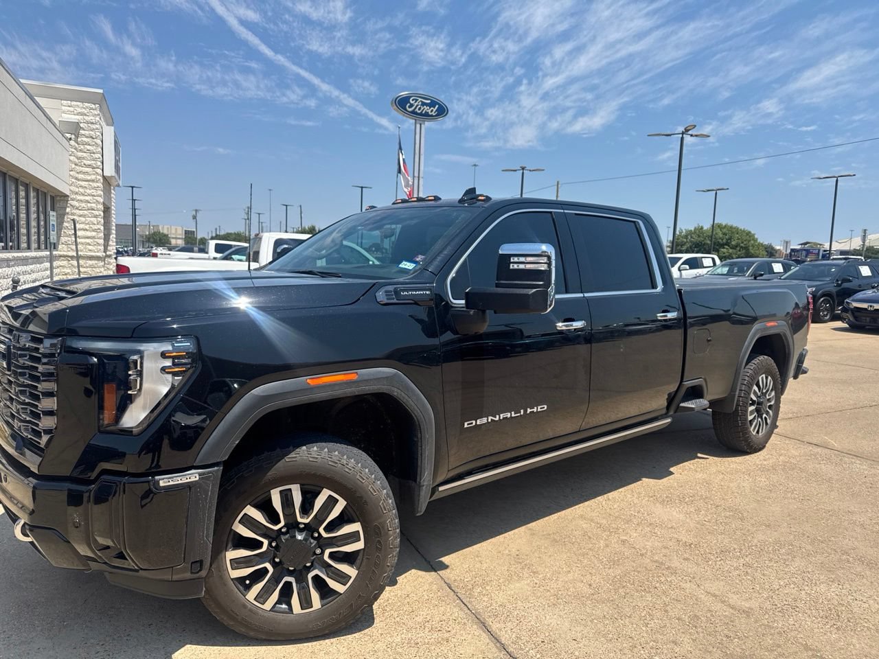 Used 2025 GMC Sierra 3500 Denali Ultimate AWD/4WD video 1