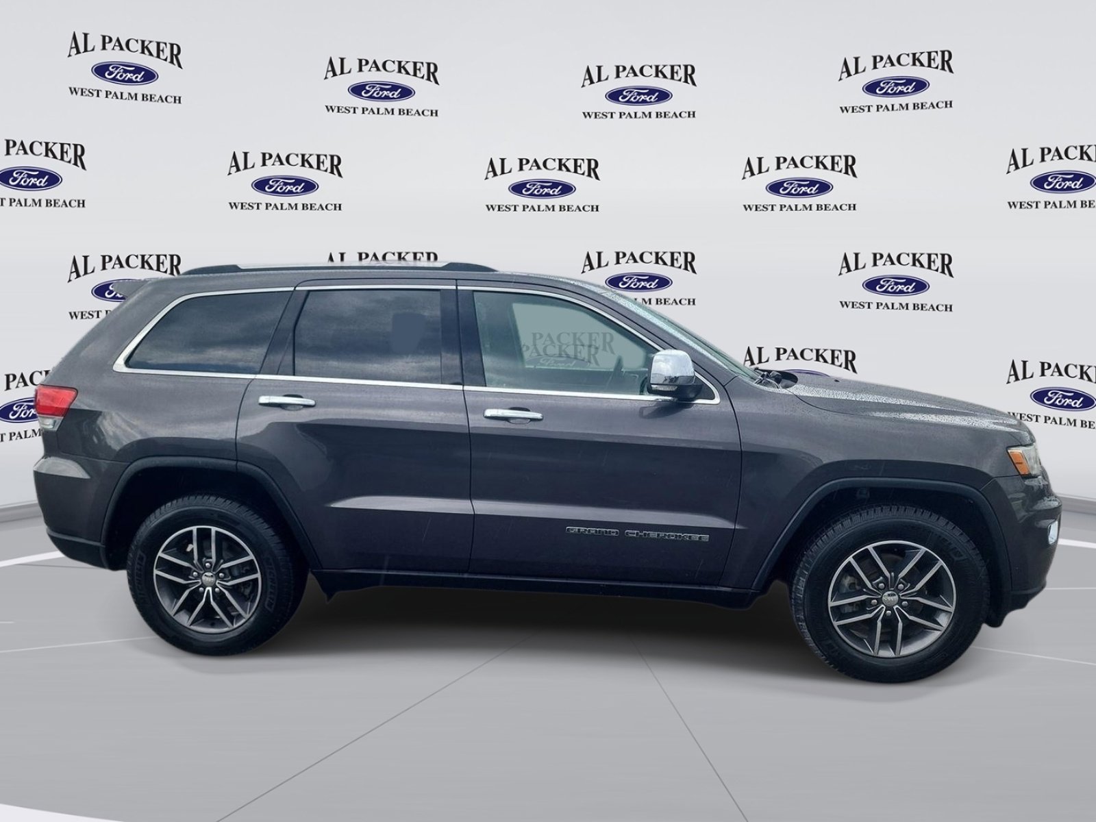 Used 2017 Jeep Grand Cherokee Limited RWD image 6