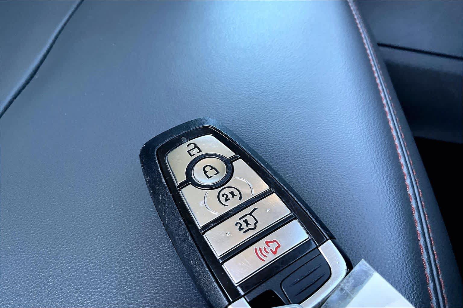 Certified 2025 Ford Expedition Active RWD image 15