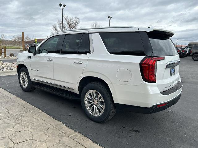 Used 2021 GMC Yukon SLT w/ SLT Luxury Plus Package image 3