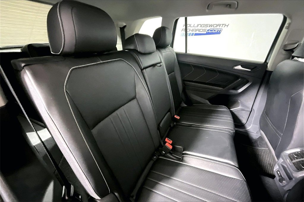 Used 2022 Volkswagen Tiguan SE image 22