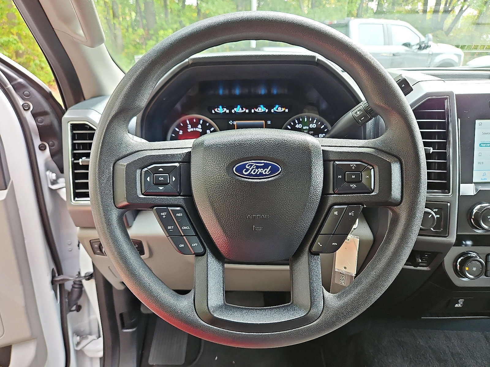 Certified 2022 Ford F350 XLT image 19