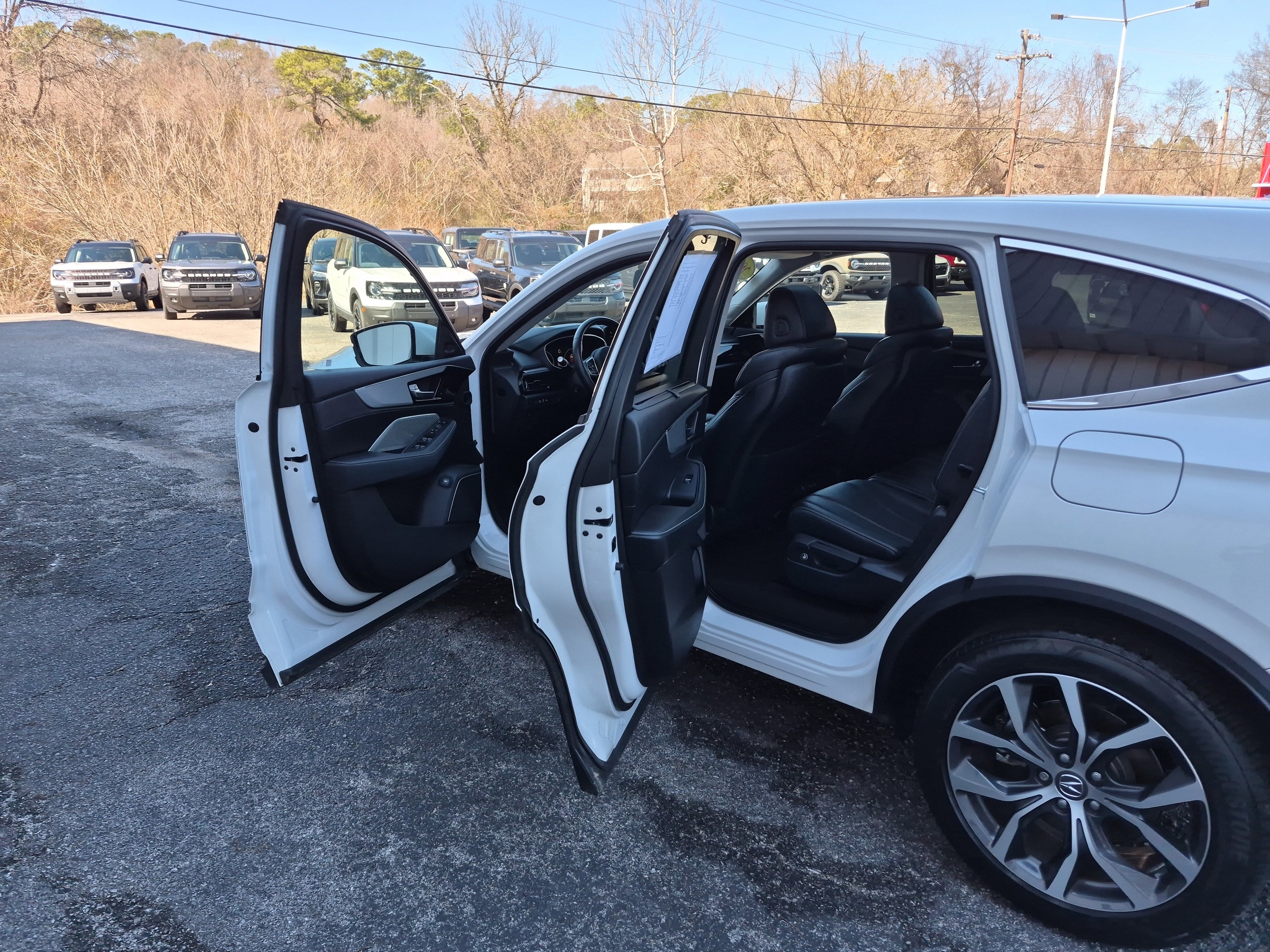 Used 2023 Acura MDX SH-AWD w/ Technology Package image 14