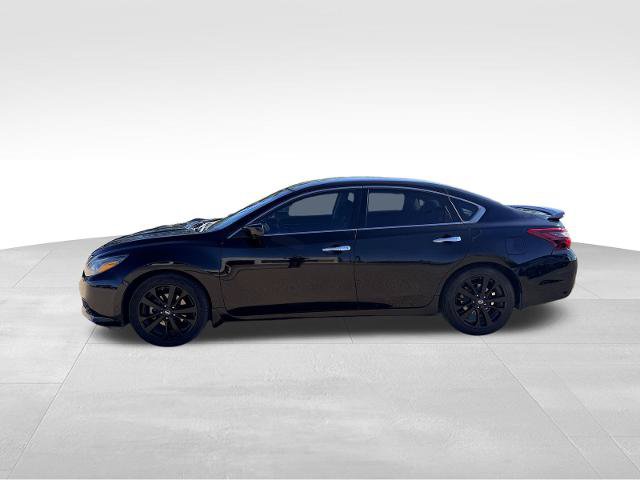 Used 2017 Nissan Altima 2.5 SR w/ Midnight Edition Package FWD image 21