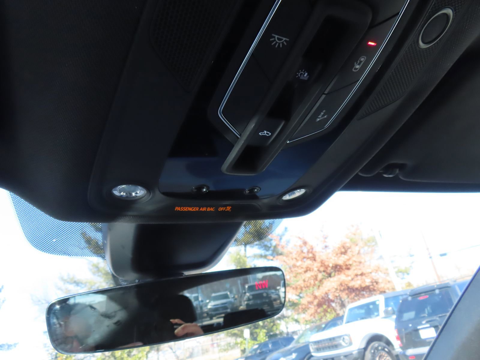 Used 2023 Audi SQ5 Premium w/ Convenience Package image 44