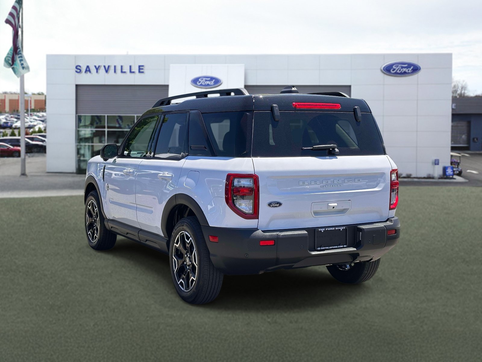 Certified 2025 Ford Bronco Sport Outer Banks w/ Outer Banks Tech Package+ AWD/4WD image 4