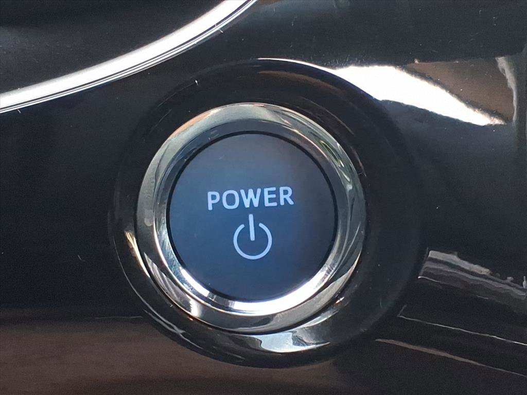 Used 2017 Toyota Prius Three image 22