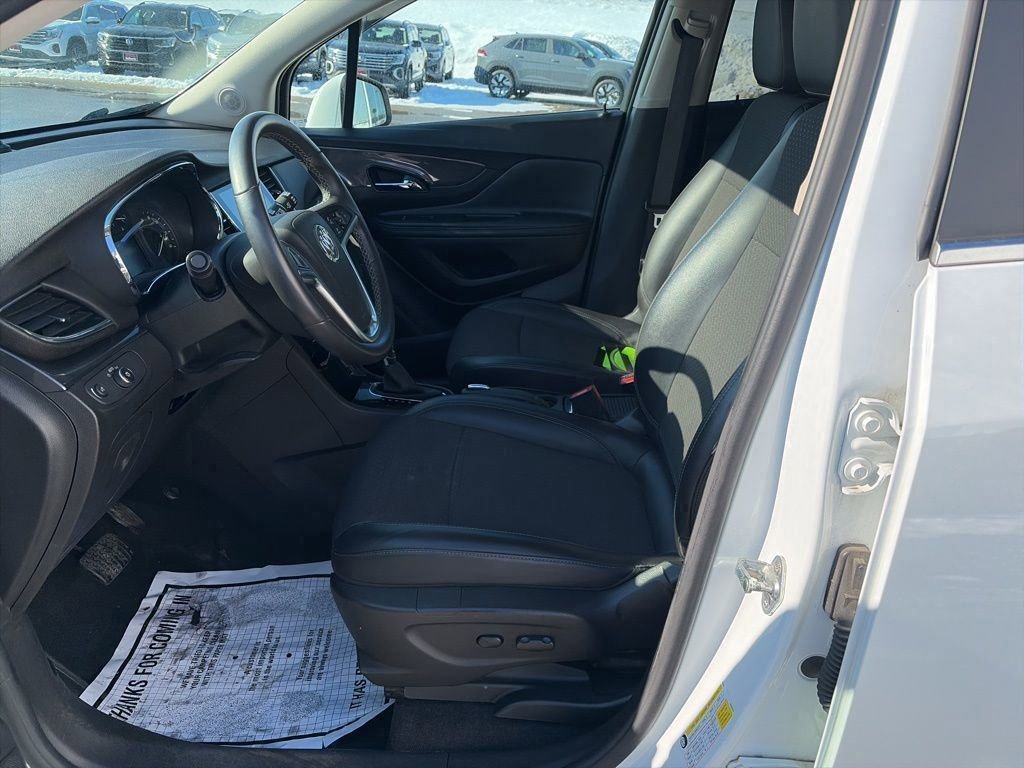 Used 2020 Buick Encore Preferred image 9