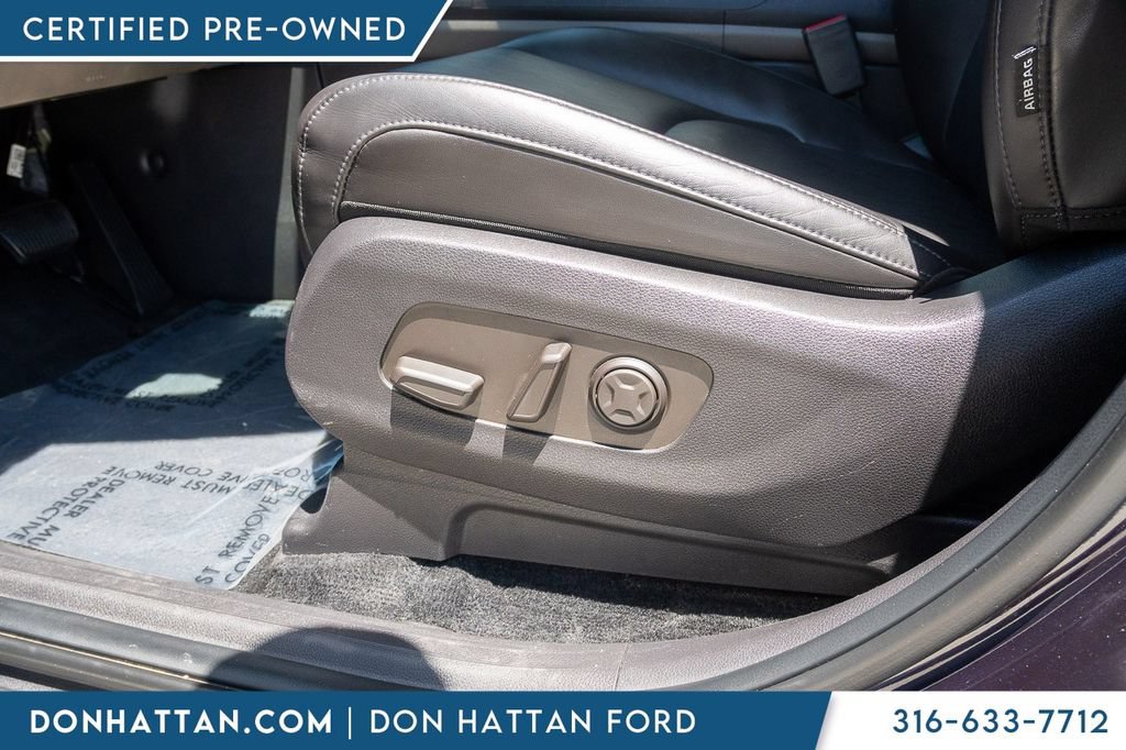 Used 2025 Kia Carnival FWD image 17