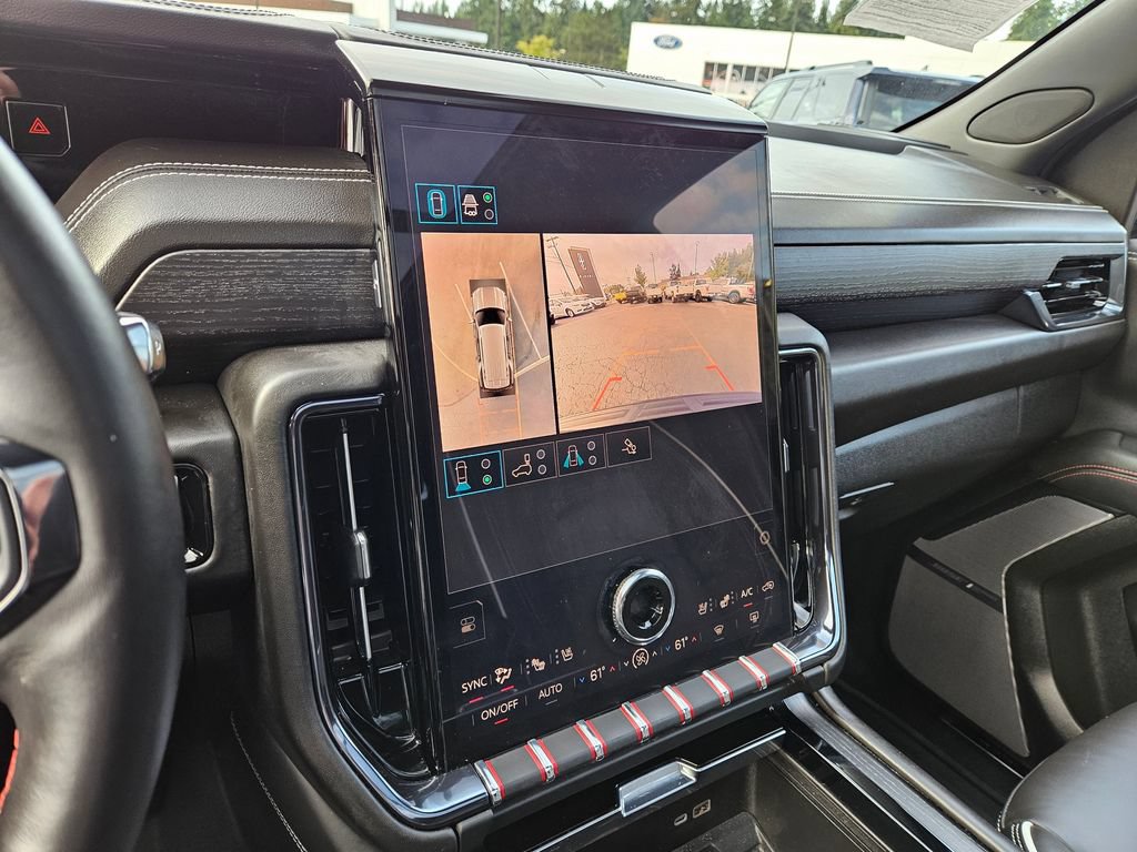 Used 2025 GMC Yukon AT4 Ultimate AWD/4WD image 43