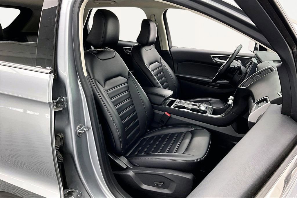Certified 2022 Ford Edge SEL w/ Convenience Package image 9