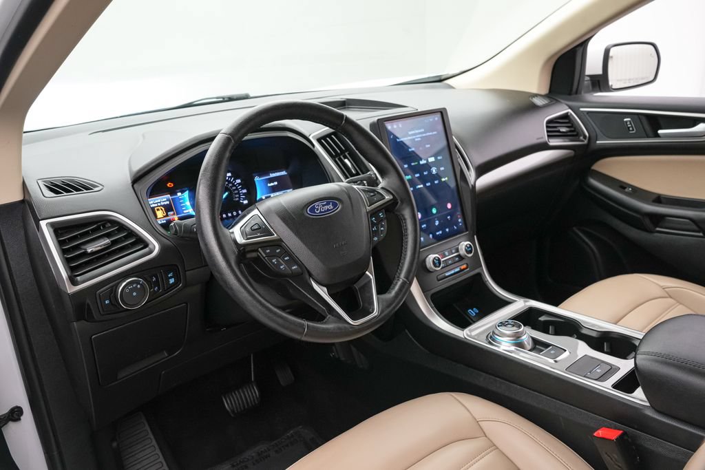 Certified 2024 Ford Edge SEL w/ Convenience Package AWD/4WD image 12