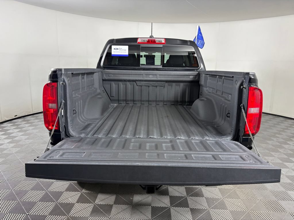 Used 2022 Chevrolet Colorado ZR2 w/ ZR2 Midnight Special Edition AWD/4WD image 30