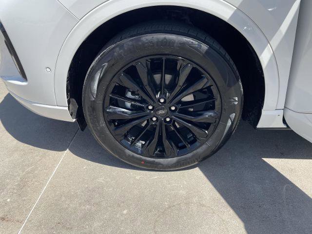 Certified 2023 Ford Escape ST-Line Elite w/ Premium Technology Package AWD/4WD image 10