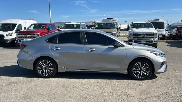 Used 2023 Kia Forte GT-Line w/ GT-Line Technology Package FWD image 2
