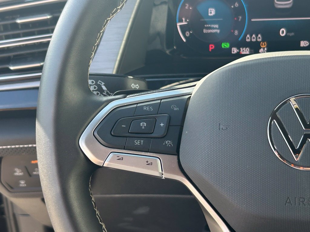 Used 2026 Volkswagen Atlas Cross Sport SE FWD image 34