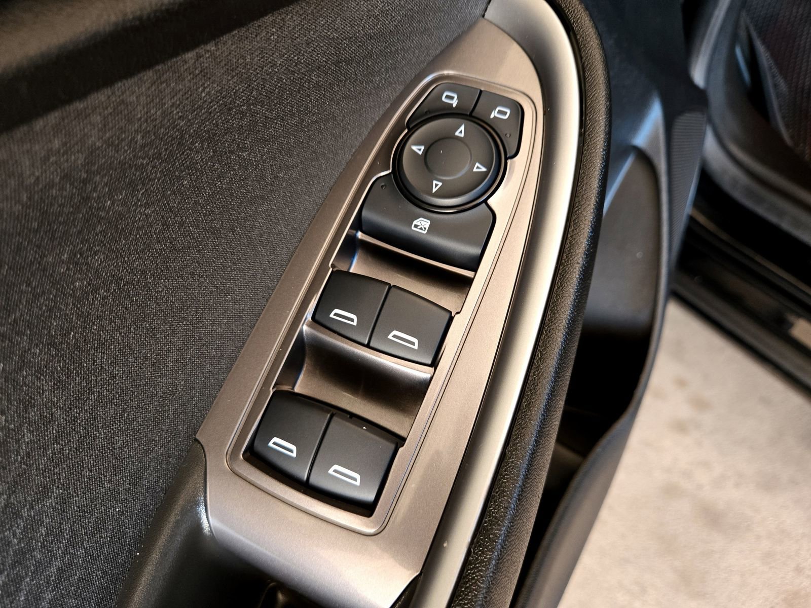 Used 2025 Chevrolet Malibu RS image 30