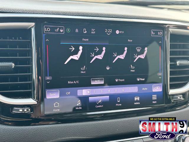 Used 2024 Chrysler Pacifica Touring-L FWD image 28