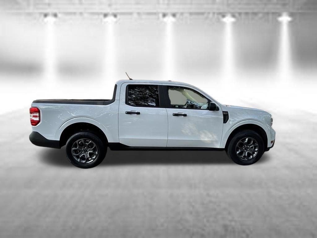 Certified 2023 Ford Maverick XLT FWD image 3