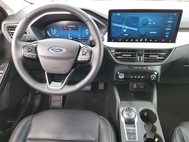 Certified 2025 Ford Escape Platinum AWD/4WD image 10