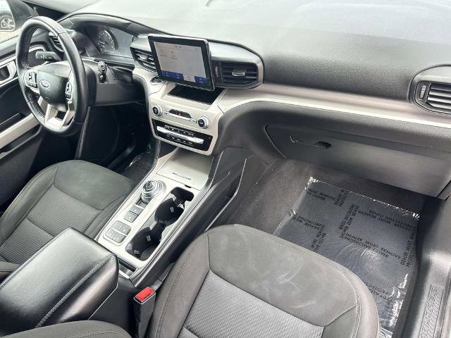 Certified 2023 Ford Explorer XLT RWD image 30