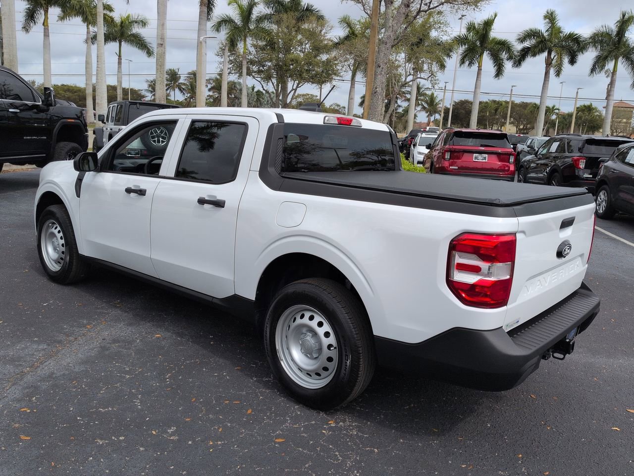 Certified 2025 Ford Maverick XL image 6