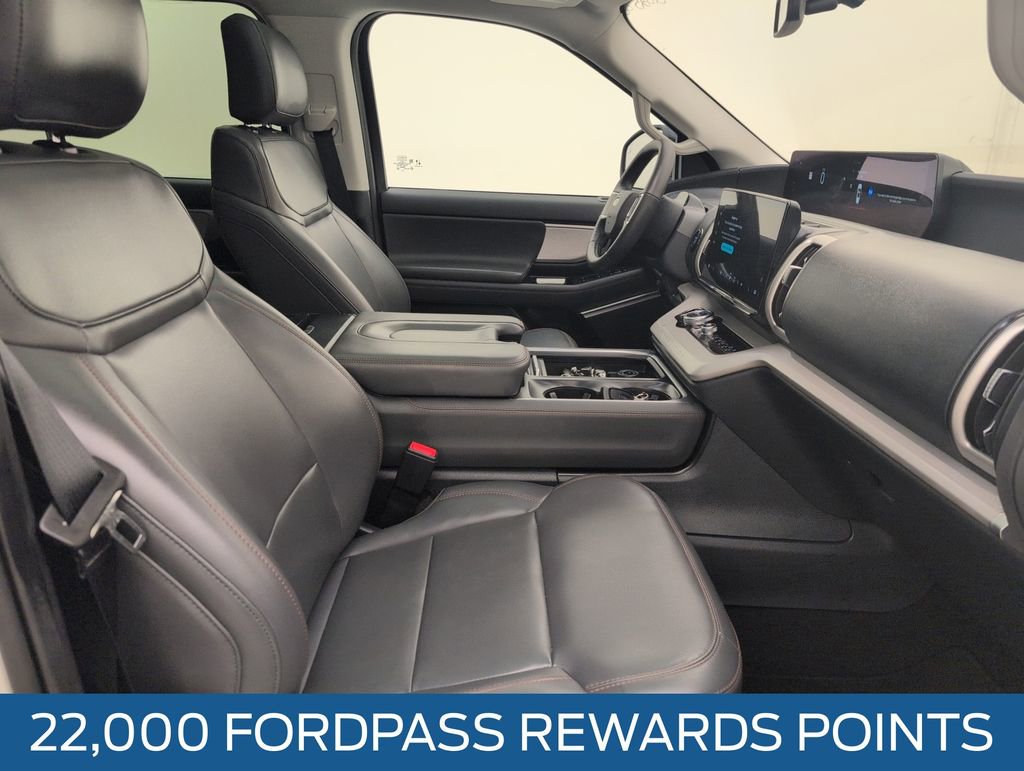 Certified 2025 Ford Expedition Active AWD/4WD image 15
