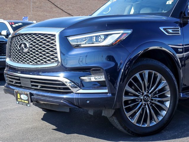 Used 2018 INFINITI QX80 4WD w/ Driver Assistance Package image 3