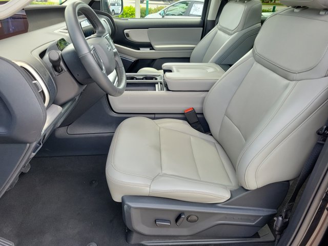Certified 2025 Ford Expedition Max Active RWD image 18