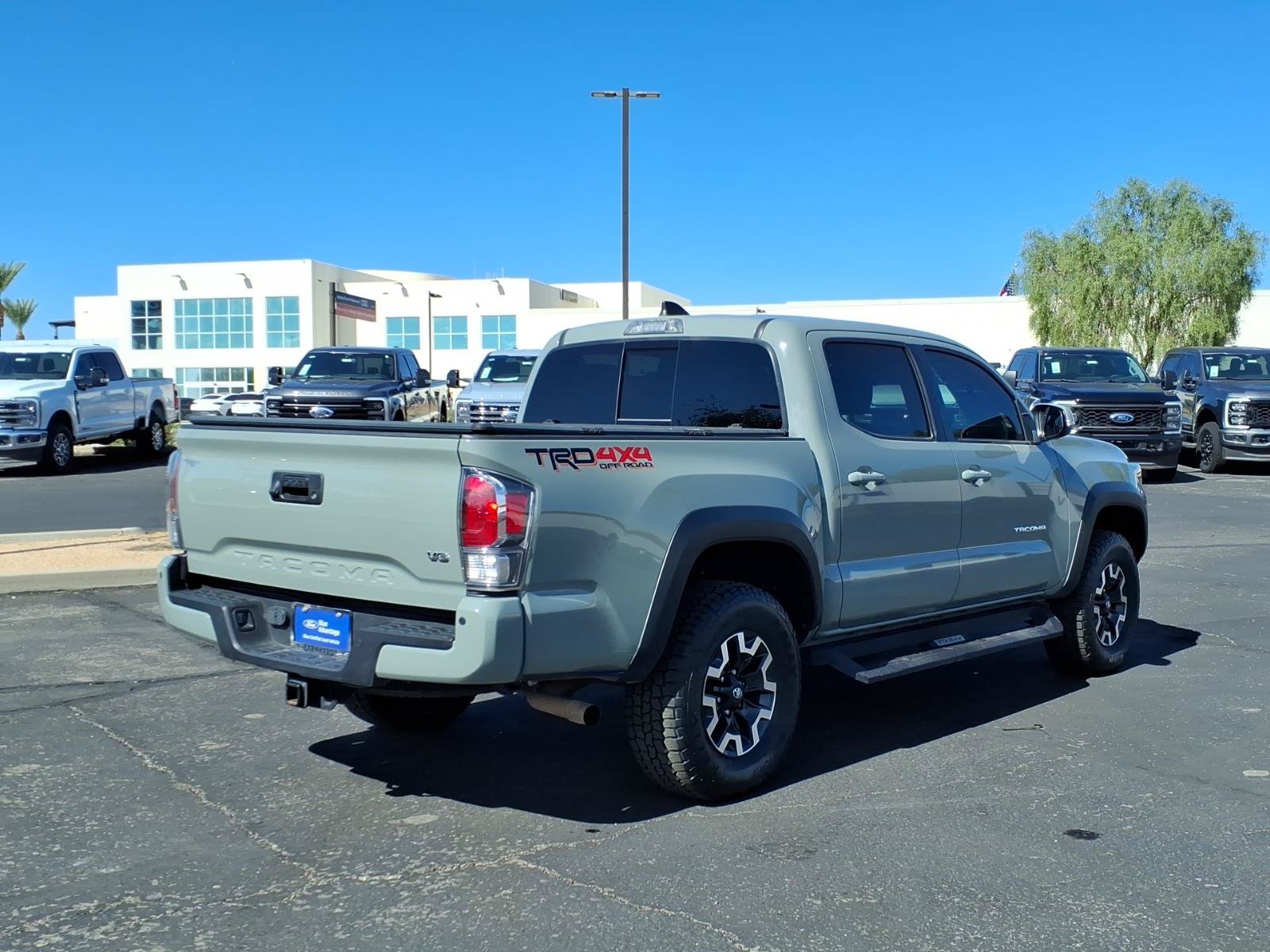 Used 2023 Toyota Tacoma TRD Off-Road w/ TRD Premium Off Road Package AWD/4WD image 5