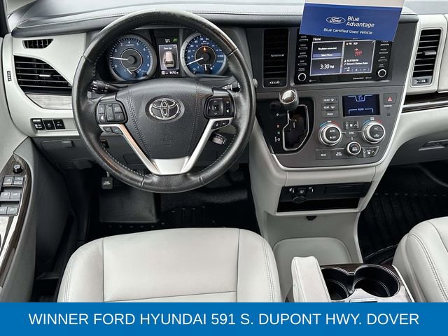 Used 2020 Toyota Sienna XLE image 16