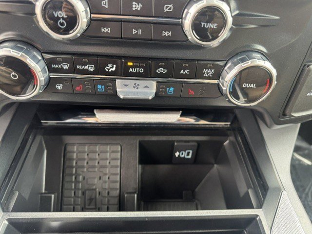 Certified 2023 Ford F350 Lariat w/ Chrome Package AWD/4WD image 28