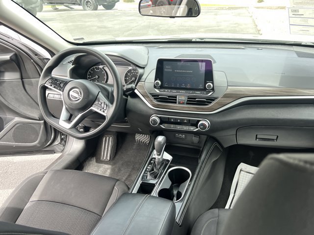 Used 2023 Nissan Altima 2.5 SV image 15