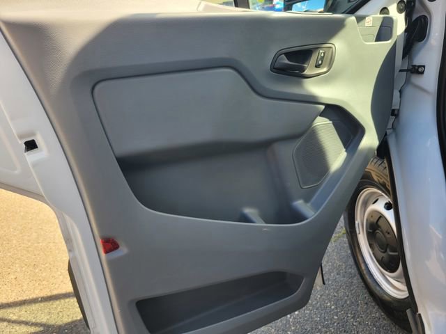 Certified 2019 Ford Transit 150 130 Medium Roof image 16