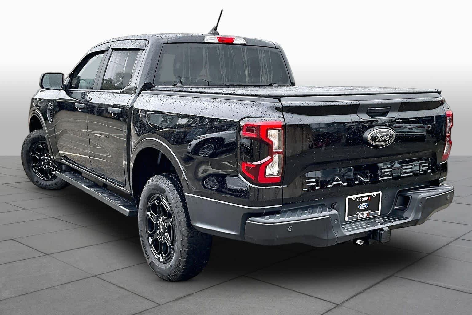 Certified 2025 Ford Ranger XLT w/ Black Appearance Package RWD image 6