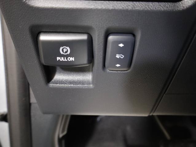 Certified 2023 Ford F150 Lariat w/ Trailer Tow Package AWD/4WD image 26