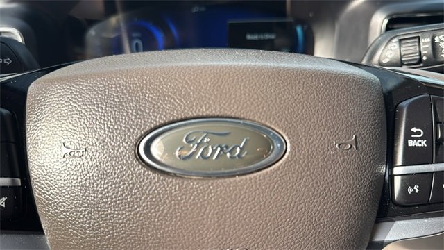 Certified 2023 Ford Explorer Platinum w/ Class IV Trailer Tow Package image 19
