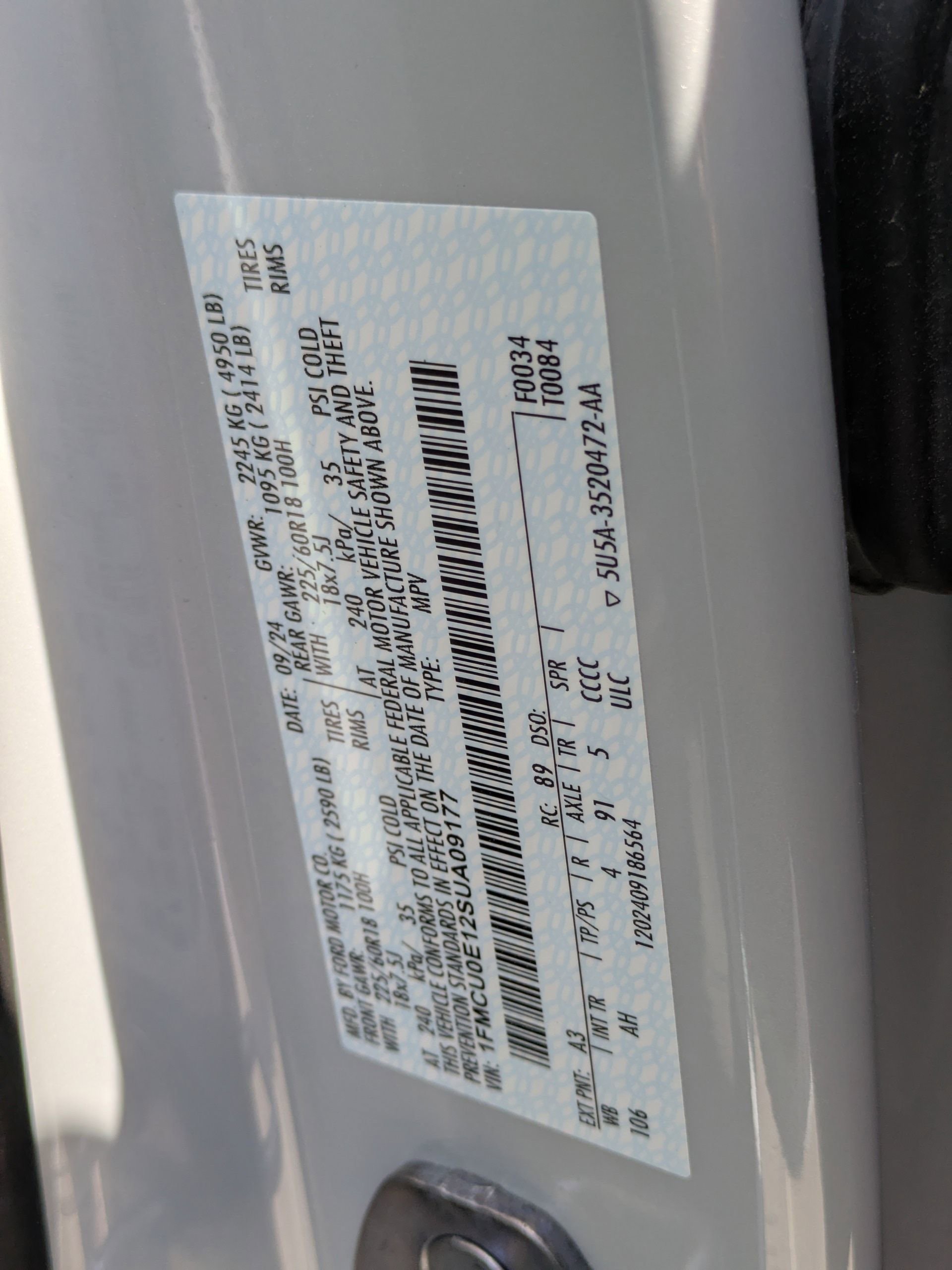 Certified 2025 Ford Escape SE w/ PHEV Premium Package image 44