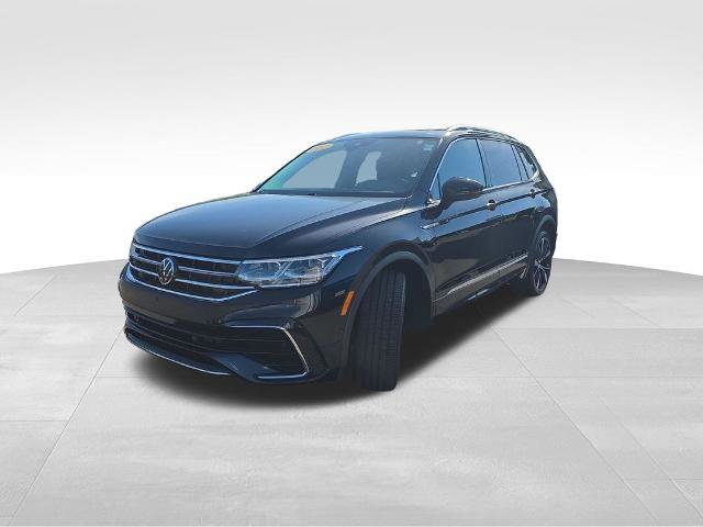 Used 2022 Volkswagen Tiguan SEL R-Line AWD/4WD image 3