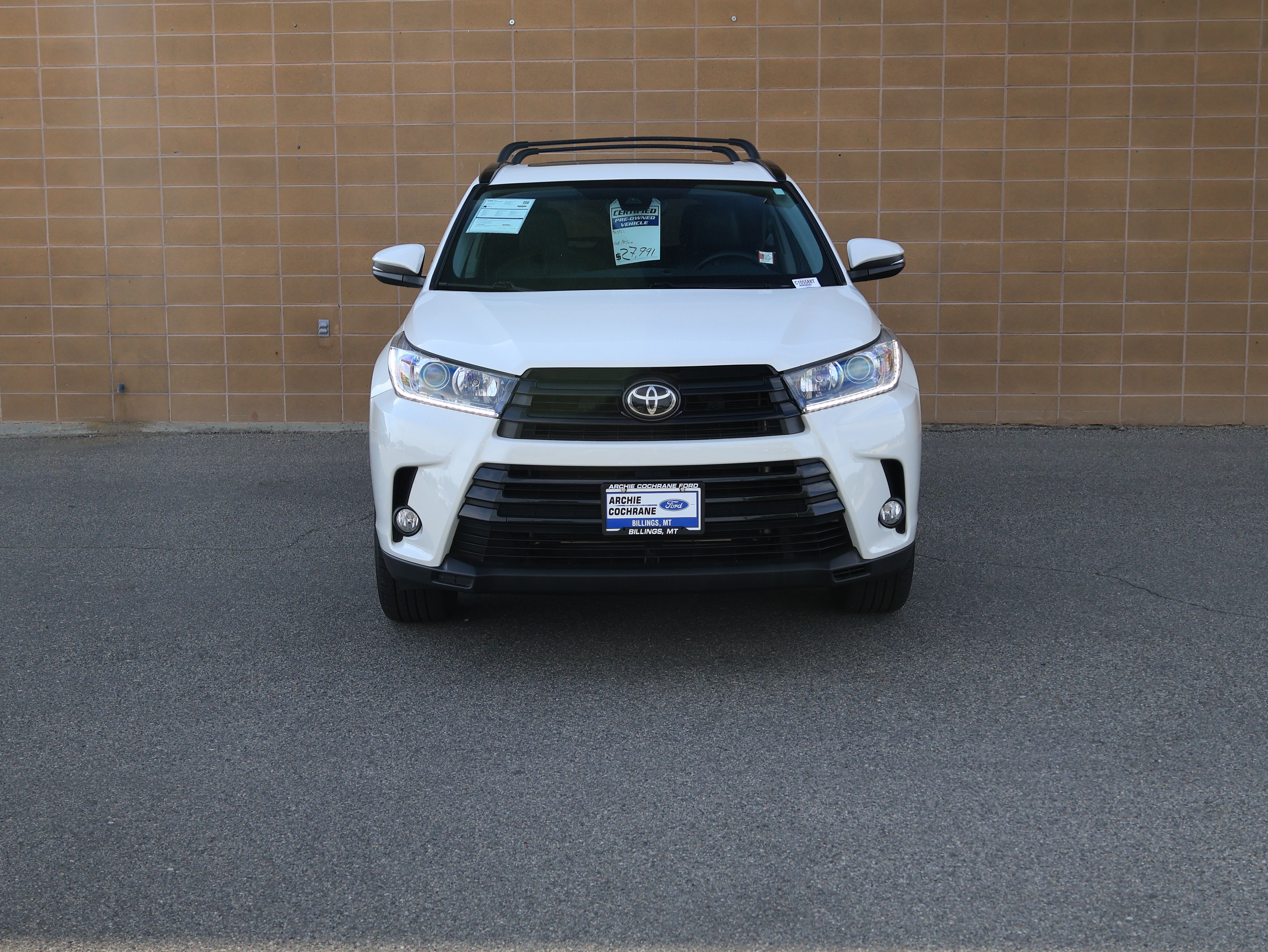 Used 2018 Toyota Highlander SE AWD/4WD image 2