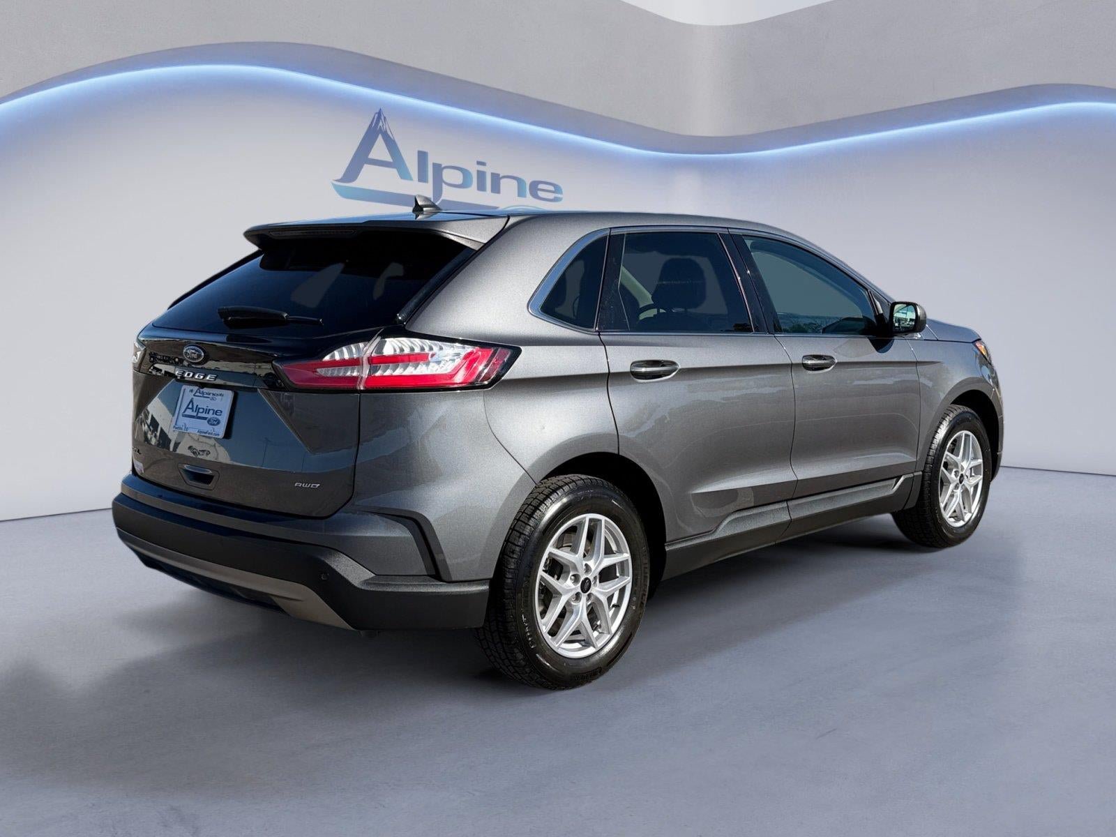 Certified 2024 Ford Edge SEL AWD/4WD image 5