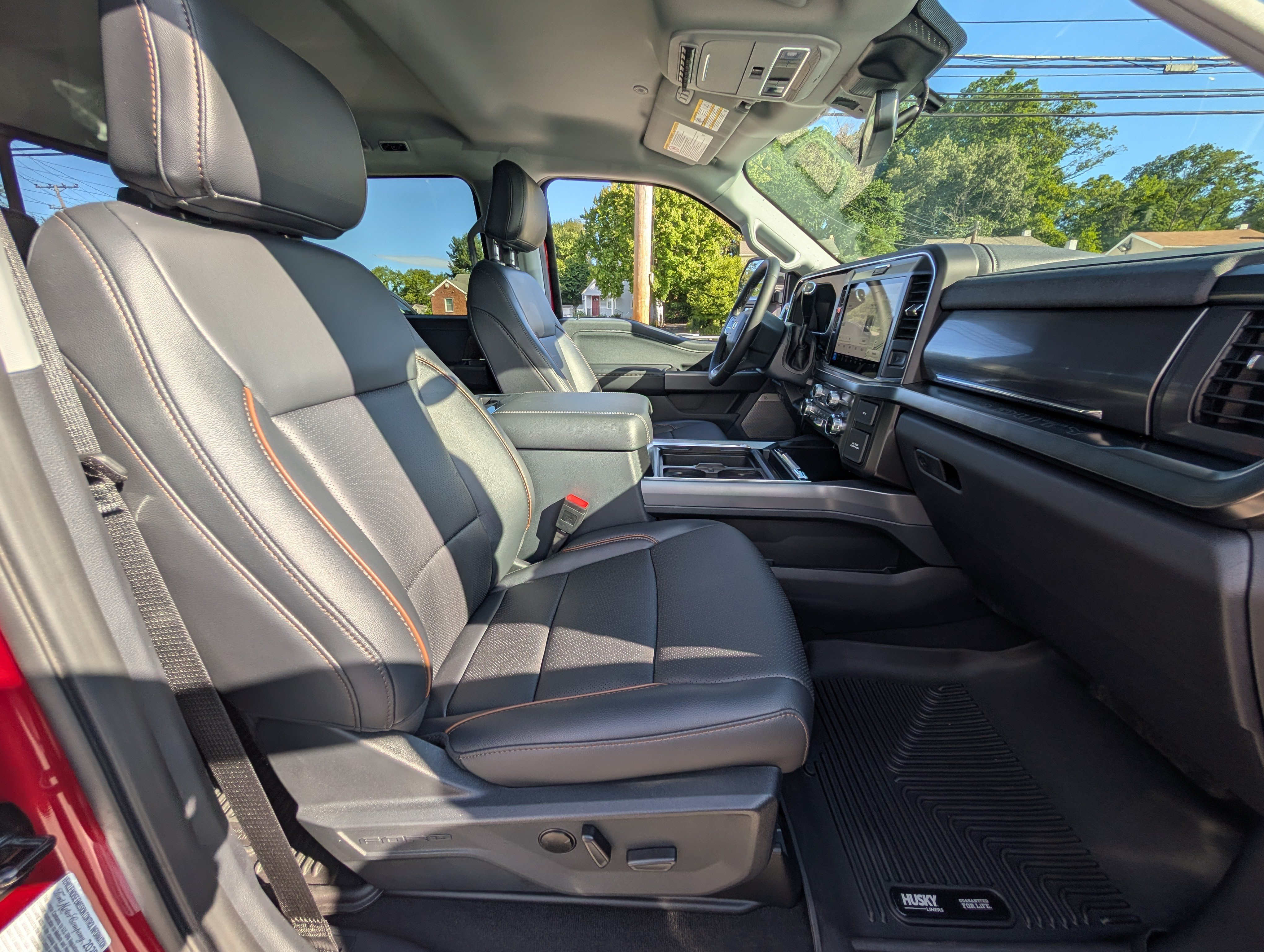 Certified 2025 Ford F250 Lariat w/ FX4 Off-Road Package AWD/4WD image 12