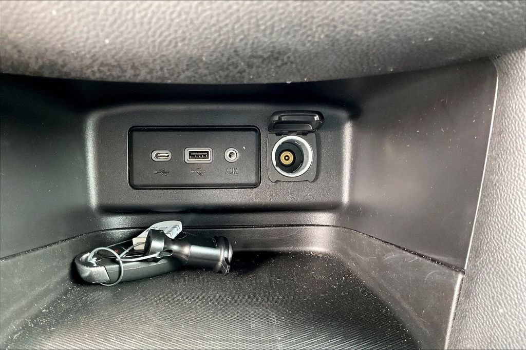 Used 2024 Chevrolet Equinox LT AWD/4WD image 32