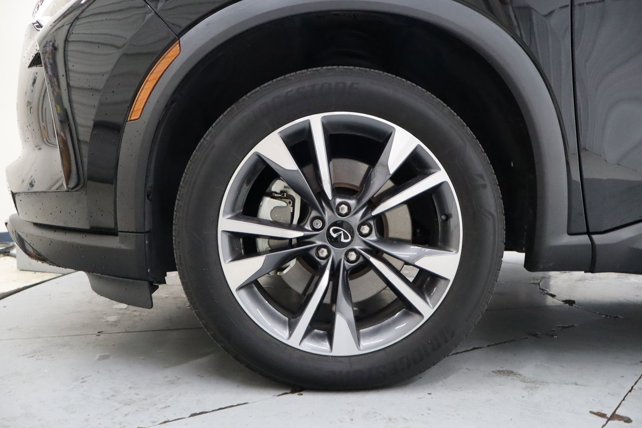 Used 2023 INFINITI QX60 Luxe w/ Performance Audio Package FWD image 12